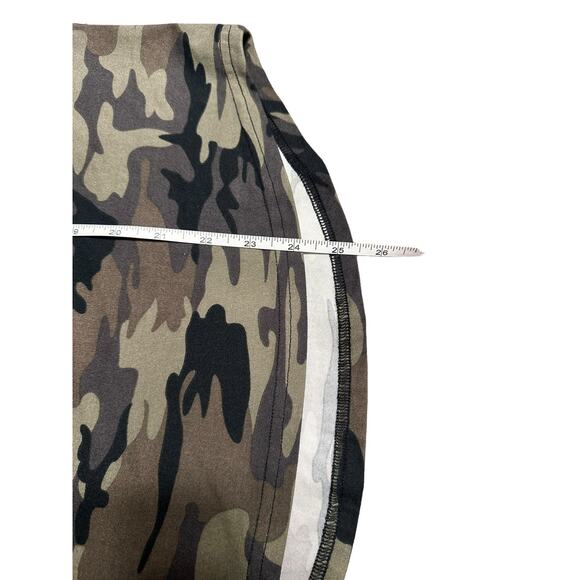 LouKeith Camo Print High Neck Tank Top Size Medium - Picture 5 of 6